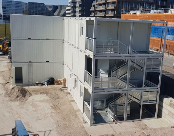 Conteneur escalier extérieur CLASSIC 20' - Containex - Disponible en 2 largeurs : 2,45 m et 3 m_0