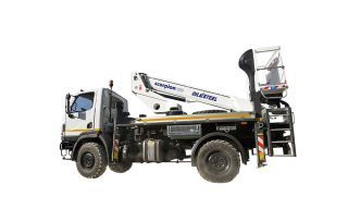 Scorpion 15e camion nacelle - oil & steel france - 15,9m_0