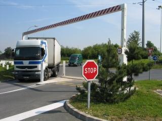 Portique motorisée à 2 niveaux préréglés de 2.20 m et 4.50 m_0