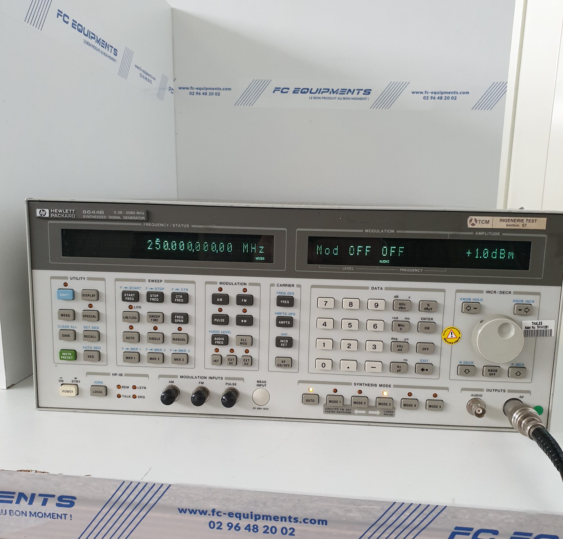 8644b - generateur de signaux synthetises - keysight technologies (agilent / hp) - 0,0252 - 1030 mhz_0