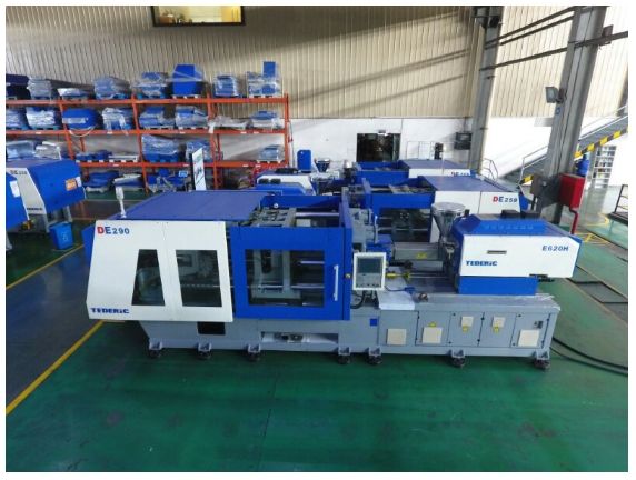 Presse à injection de 290t E620H-E840H - Meca Plastic Distribution - force de fermeture 290t - options noyaux et interface robot_0