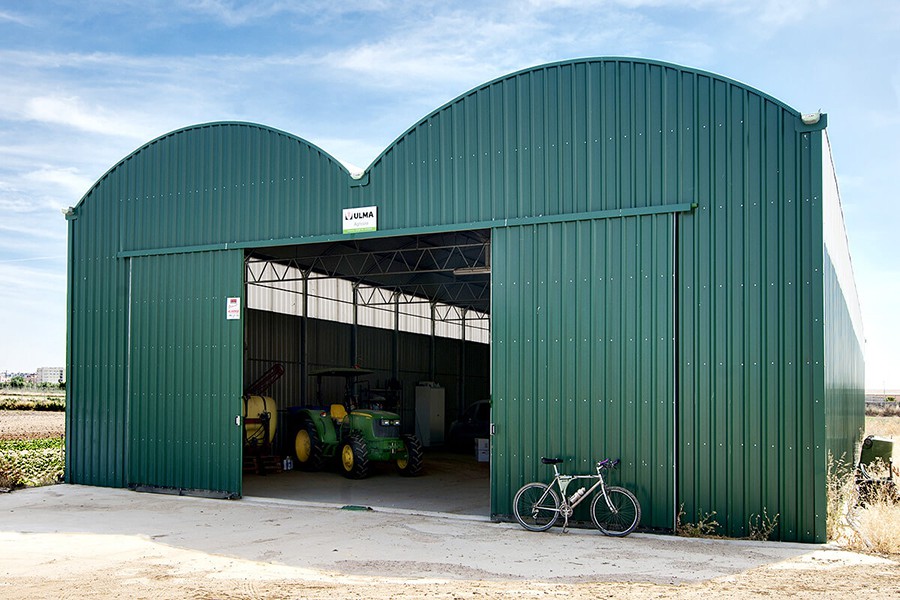 Hangar de stockage en acier galvanisé pour le stockage de matériel agricole ou de véhicules, conforme aux normes Eurocode 1 et 3 - CTE DB SE-AE_0