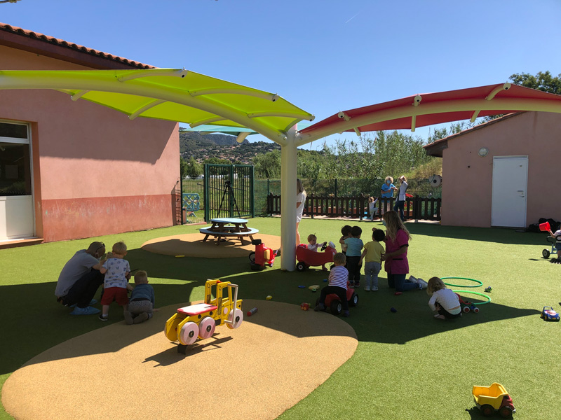 Préau d'école, crèche, garderie, collège ou lycée sur mesure - En toile tendue de qualité - Texabri_0