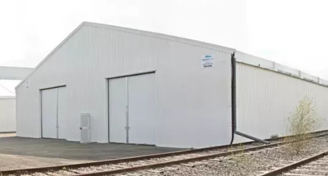 Bâtiment et hangar métallique modulable en acier galvanisé ou aluminium pour l'industrie_0