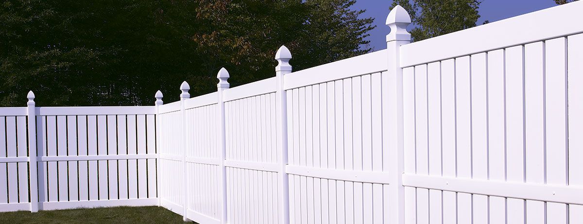 Millbrook - clôtures - certainteed - taille de piquet nervuré de 7/8 po x 6 po - deux couleurs : blanc et amande_0