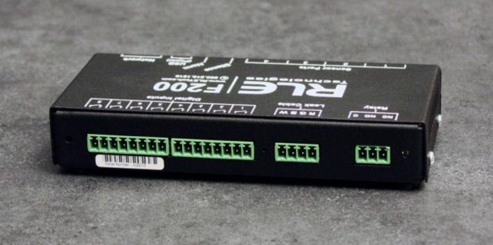 Contrôleur de détection de fuites par zone F200 - surveillance Plug-and-Play - jusqu'à 200m de câble_0