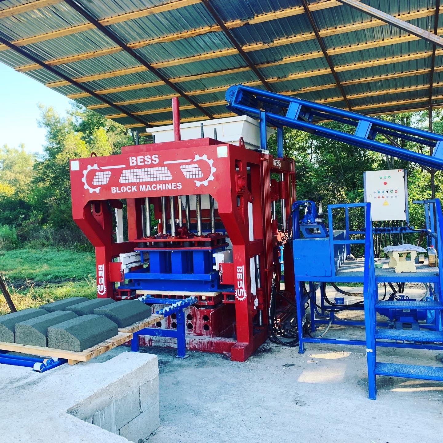Machine à briquettes semi-automatique PRS-400 - Capacité 4 000 briquettes/jour - Garantie 2 ans - Installation et formation offertes_0