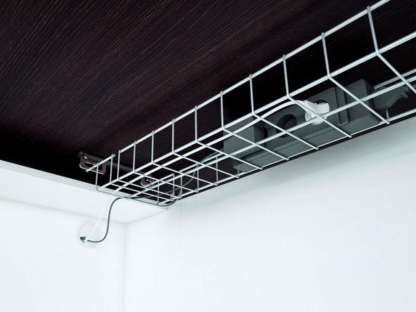 Grille passe-câble pour bureau Kellington avec retour_0