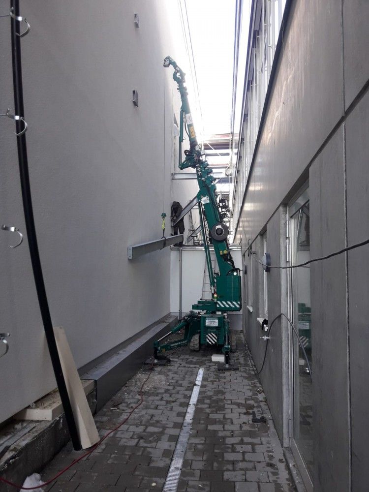 Mini-grue Hoeflon C10 - 4400 à 4700 kg - Hoeflon - Puissante et polyvalente_1