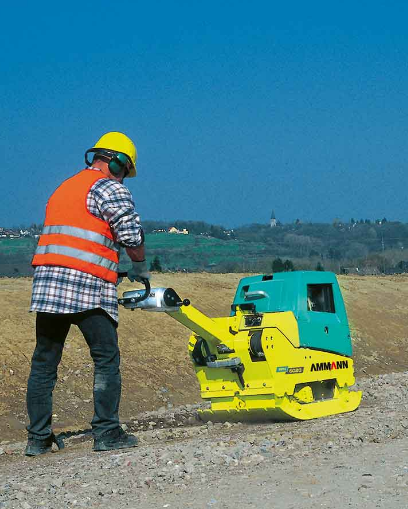 Plaques vibrantes Ammann APH 6020 - 482 kg - système d'excitation à deux arbres_0