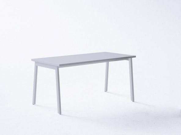 Bureau droit professionnel M10 en bois - piètement en A métallique - plateau en mélaminé - largeurs 120 à 180 cm_0