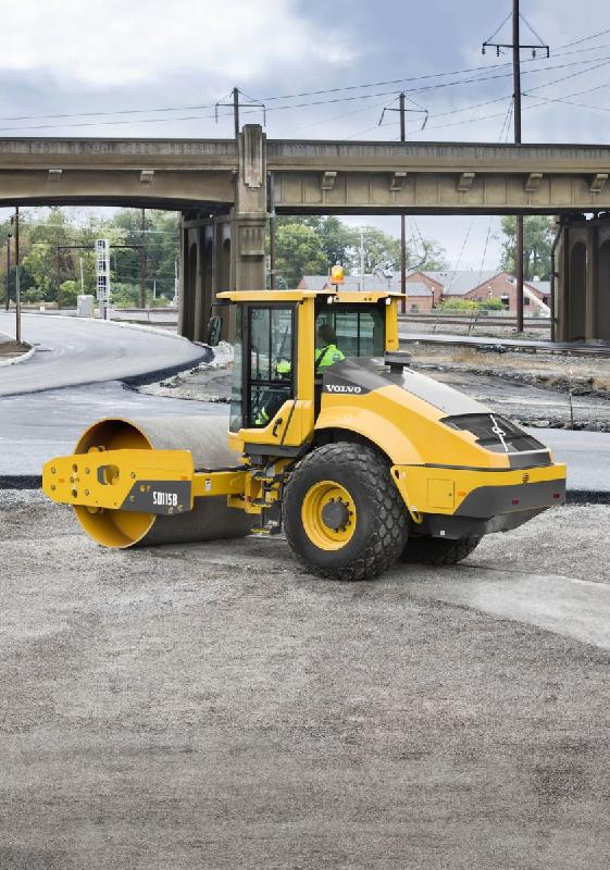 Compacteur SD115B - performance maximale, polyvalence en toutes conditions - 110 kW, 11 743 Kg, force centrifuge 242-258 kN_0