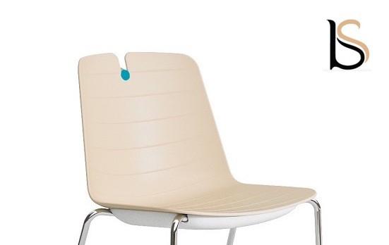 Chaise Mindy avec pied pyramidal - Mobel Linea. - Ivoire_1