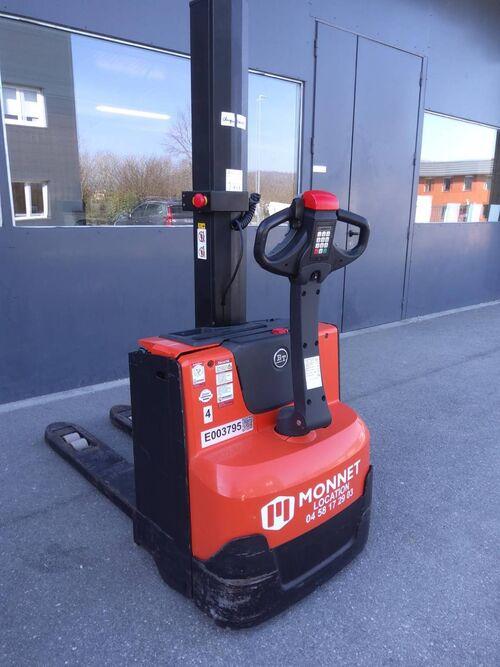 Gerbeur électrique BT SWE080L E003795 - disponible en occasion et en location de courte à longue durée_0
