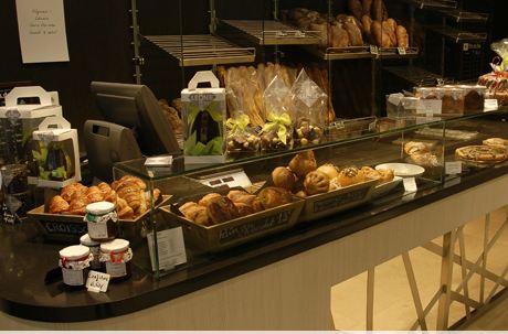 Vitrines réfrigérées boulangerie/pâtisserie/confiserie - inox intérieur, décoration personnalisable, froid statique ou ventilé_0