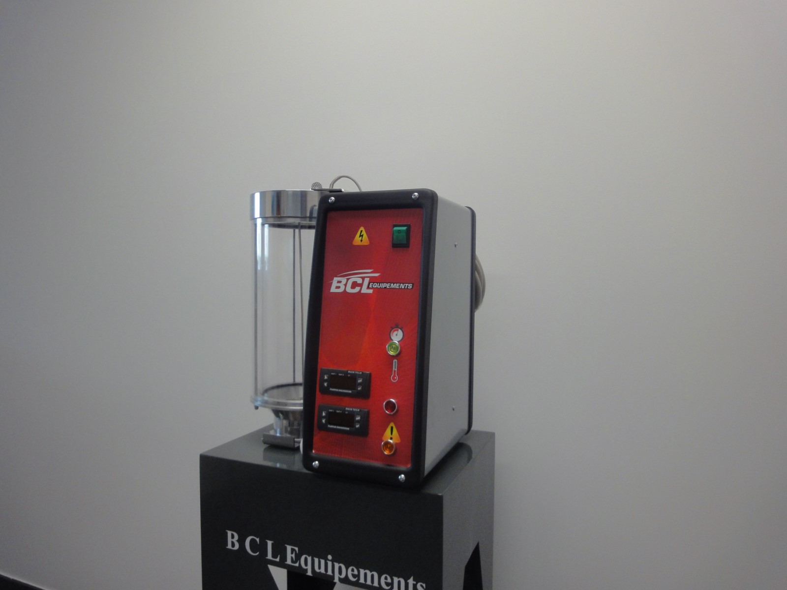 Dessiccateur à air comprimé type DC5 - Débit 5-10 m³/h - Trémie en verre Pyrex 5 dm³ - Chauffe inox calorifugée_0