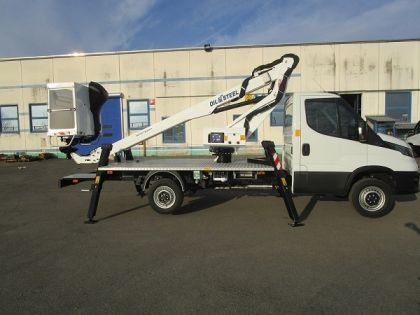 Scorpion 1490 sur iveco camion nacelle - oil & steel france - 14,2 m_0