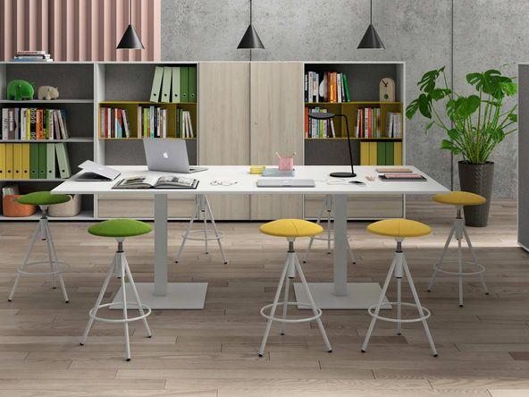Table de réunion design bois - Quatro - L200/240 x P100 x H74 cm - Plateau bois mélaminé 19 mm - Piètement carré en acier - Garantie 5 ans_0
