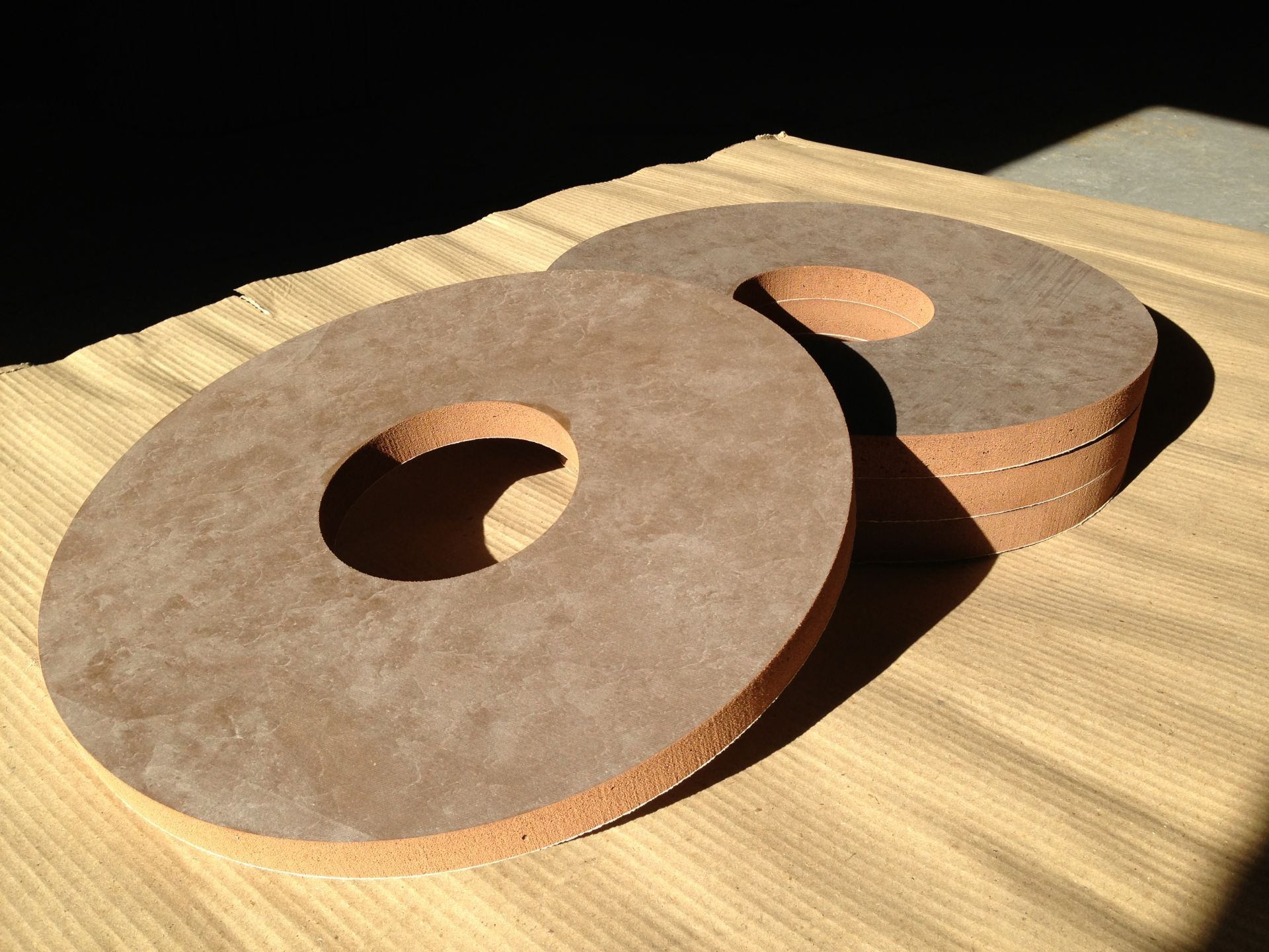 Précision de découpe en caoutchouc