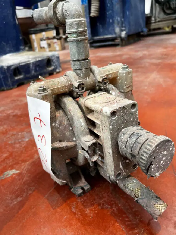 Pompe à membrane d'occasion - référence                        :                         c7237_0