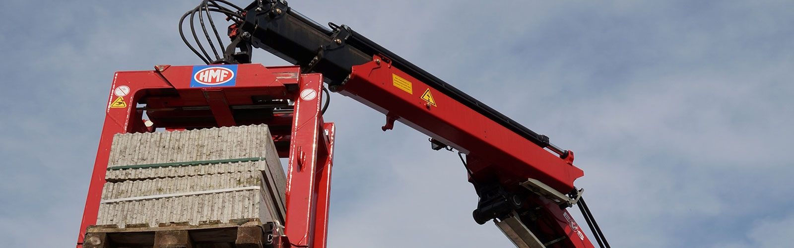 2030-L Grue auxiliaire - HMF - bras long, radio-commandée, portée hydraulique 9.4 à 15.4 m_0