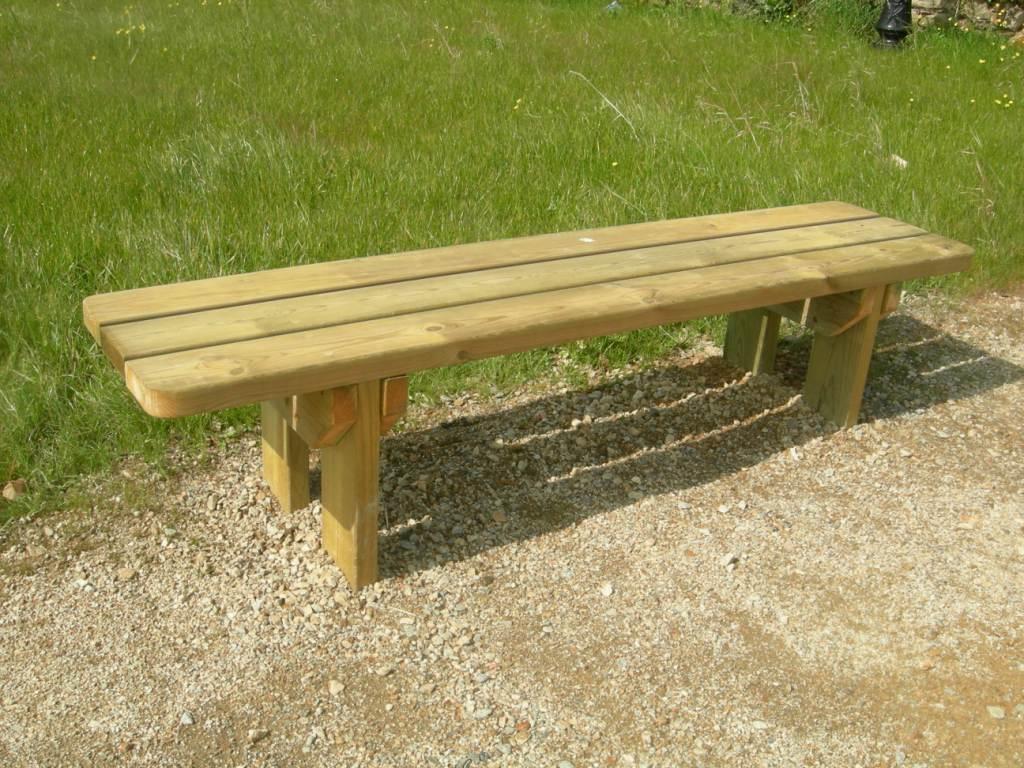 Banc public en bois charrier amenagement bois clairière_0