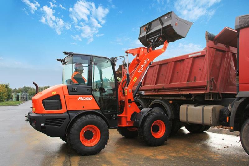 Chargeuse sur pneus Kubota R090_0