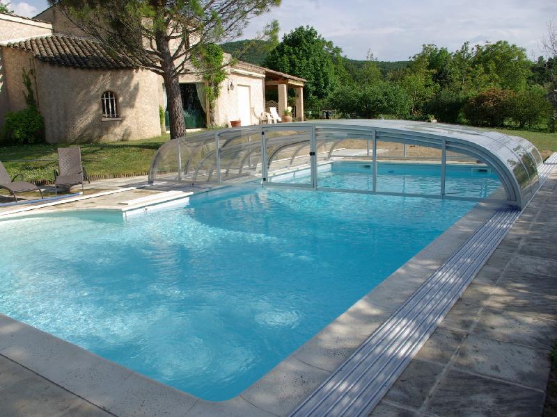 Abri piscine / télescopique / manuel / en aluminium et polycarbonate_0