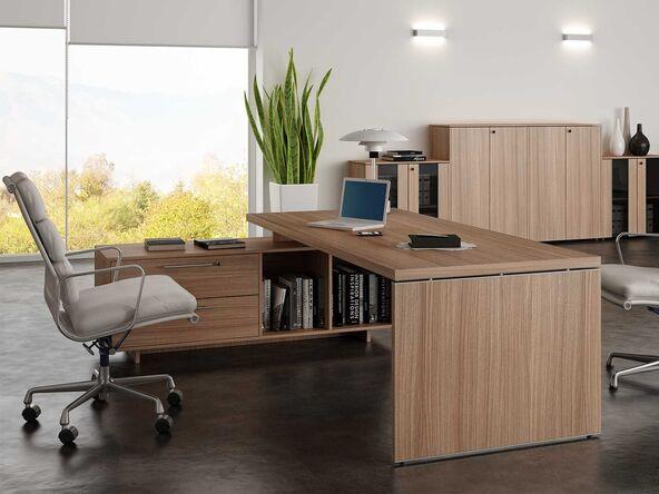 Bureau de direction en bois sur crédence disponible en stock_0