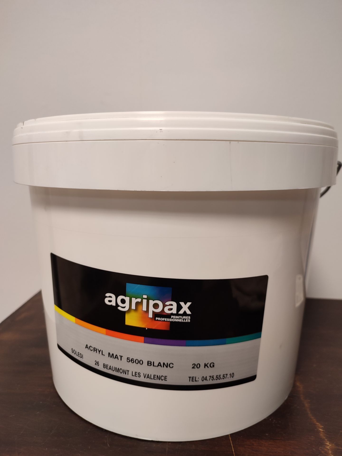 Peintures bâtiment - qualité professionnelle - gamme acryl et glycérophtalique - sous-couche, finition intérieure et extérieure_0