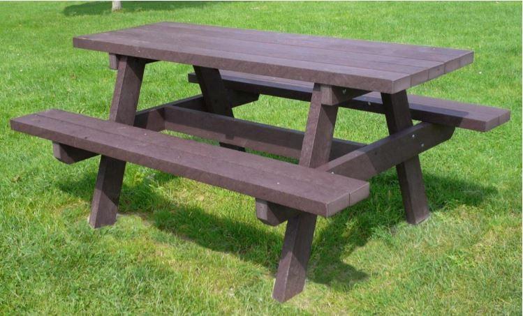 Table pique-nique Mayotte - plastique recyclé traité anti-UV pour parcs - 180x140x85 cm_0