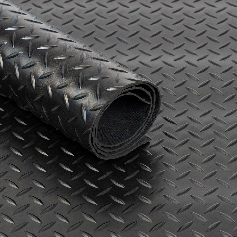 Tapis de sol en caoutchouc noir dessin pastille, 120cm de largeur