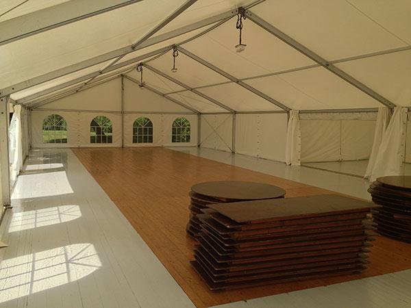 Chapiteaux et tentes de réception Bals Beuraud - avec mobilier et équipements événementiels_0