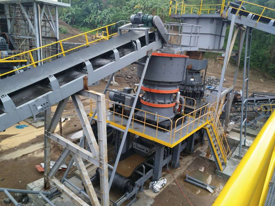 Concasseur à cône HST pour pierre dure - 500 tonnes/heure_0