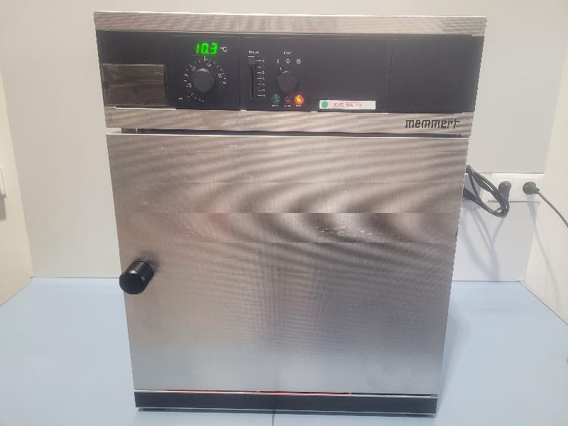 Incubateur / étuve Memmert BM 400 à convection naturelle 70°C_0
