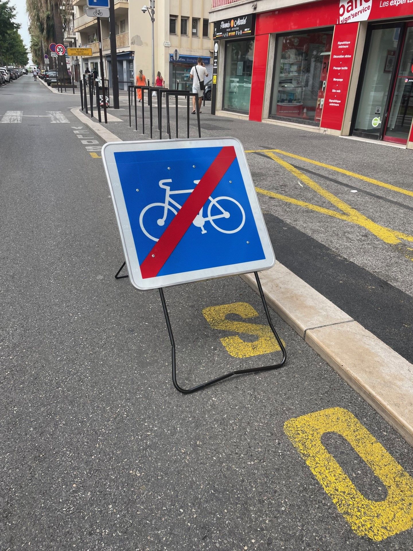 Panneau routier fin de piste cyclable C114_0