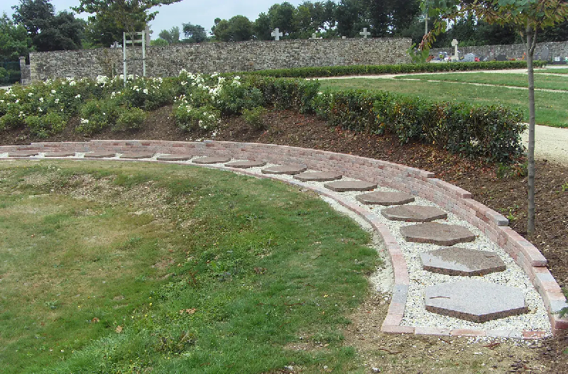 Cavurne Hexagonale - Sépultures enterrées pour espaces cinéraires harmonieux_0