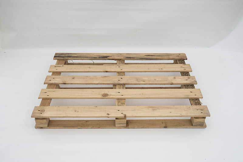 Palette en bois légère - 5 planches débordantes - 80x120cm - Charge maximale 300kg_0