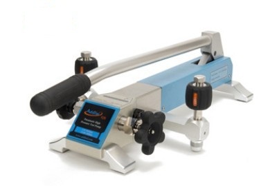 Pompe de test haute pression pneumatique ADT-920 - 95% vide à 3000 psi (200 bar)_0