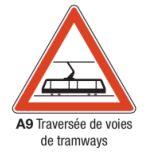 Signalisation de danger type A9 - Traversée de voies de tramways - Formats de 500 à 1500 mm_0