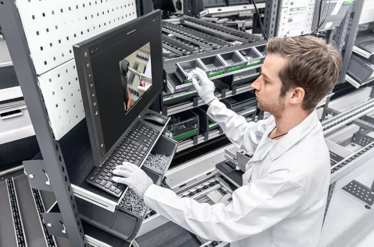 Postes de montage individuels flexibles et modulables - Bott Avero avec protection ESD et design ergonomique_1