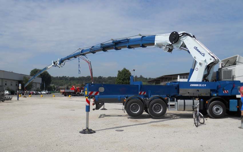 Série 230000A E ASC PLUS - E9JIBC3 - Grue auxiliaire Cormach - Pression 320 bar - Moment statique 229500 daN/m - Longueur du bras 41000 mm_0