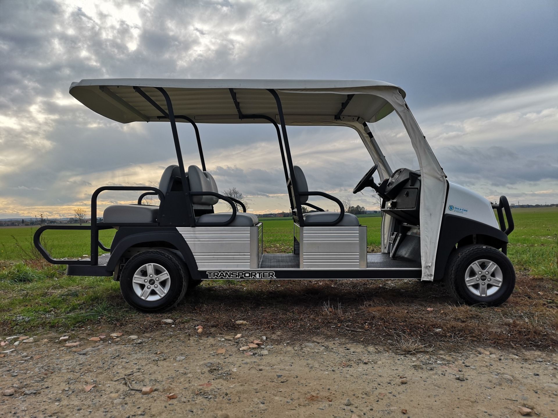 Voiturette électrique éco-responsable, 6 places à banquette rabattable_1