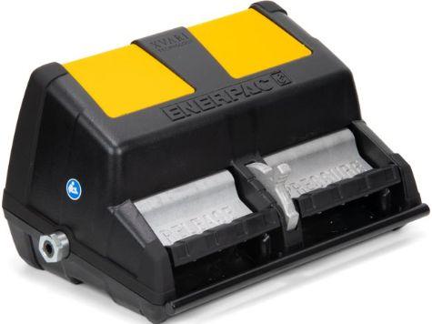 XA12 - Pompe hydraulique à entraînement pneumatique - 3/3 Distributeur - 2.0 litres d'huile utile - Pour vérin ou outil à simple effet_0