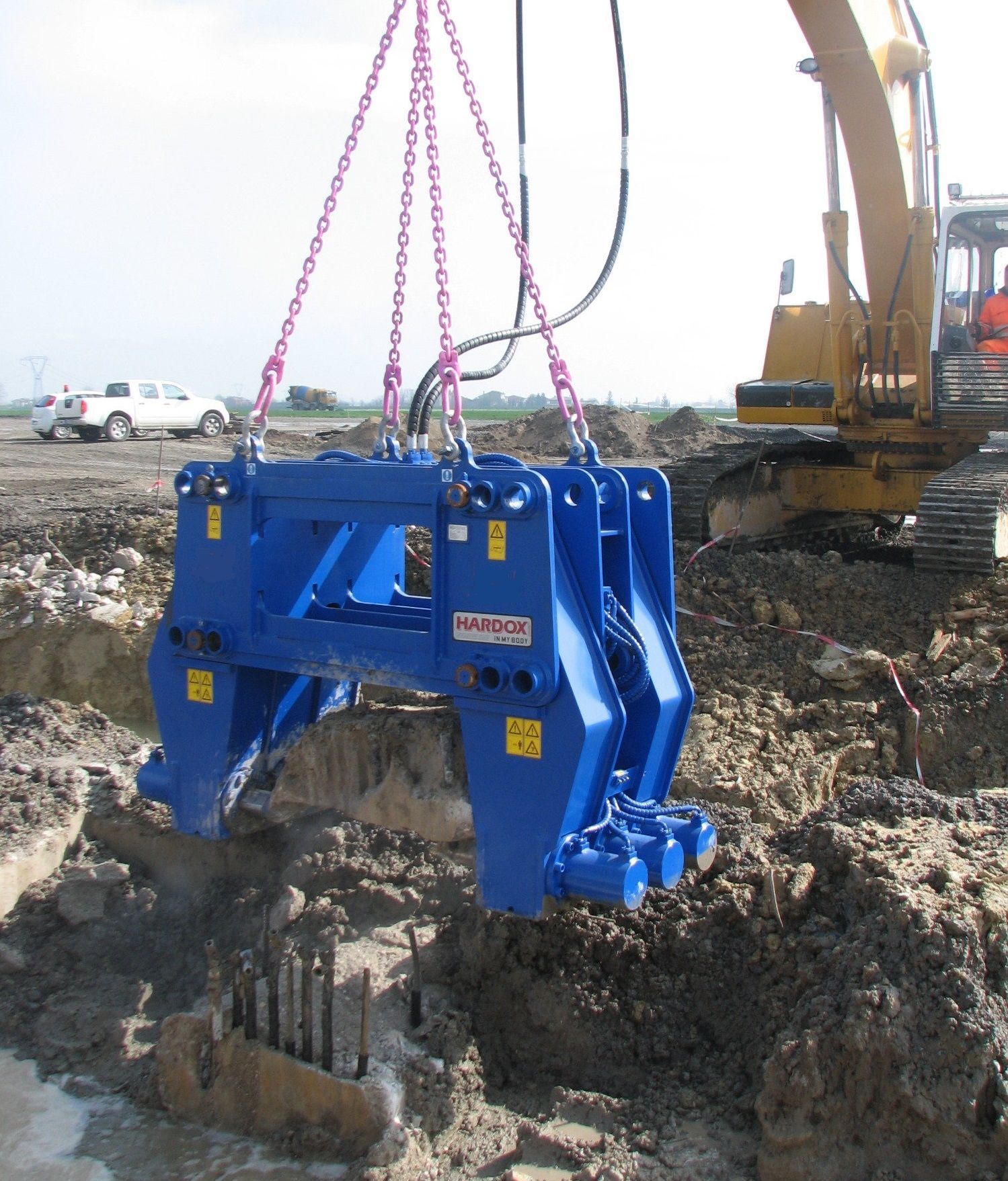 Éminceur à béton pour pelles 30 à 70 tonnes - 4650 à 5300 kg avec rotator - Ouverture réglable 1000 à 1500 mm_1