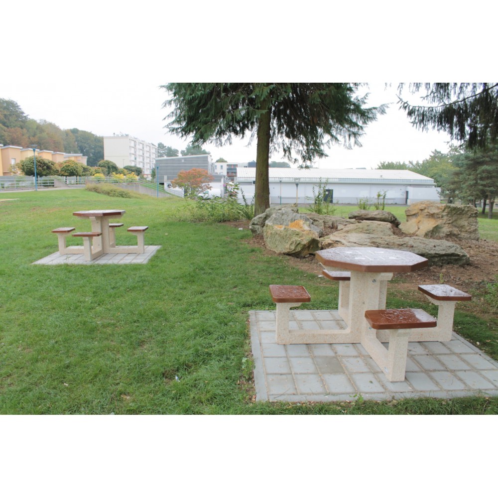 Table de jeu echecs ou dames / béton / polygonale_1