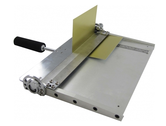 Plieuse à métal pour les plaques en aluminium - angles possibles : de 0 à 155°_0