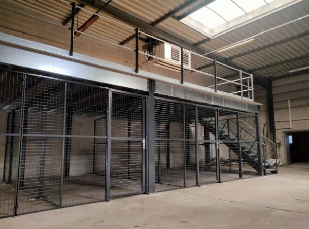 Plateforme de stockage industrielle