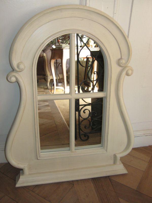 MIROIR OEIL DE BOEUF EN BOIS CRèME