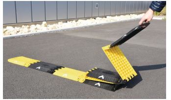 Ralentisseur temporaire de chantier pliable - polyuréthane - 25 mm - 30 km/h - 20 tonnes par essieu_0